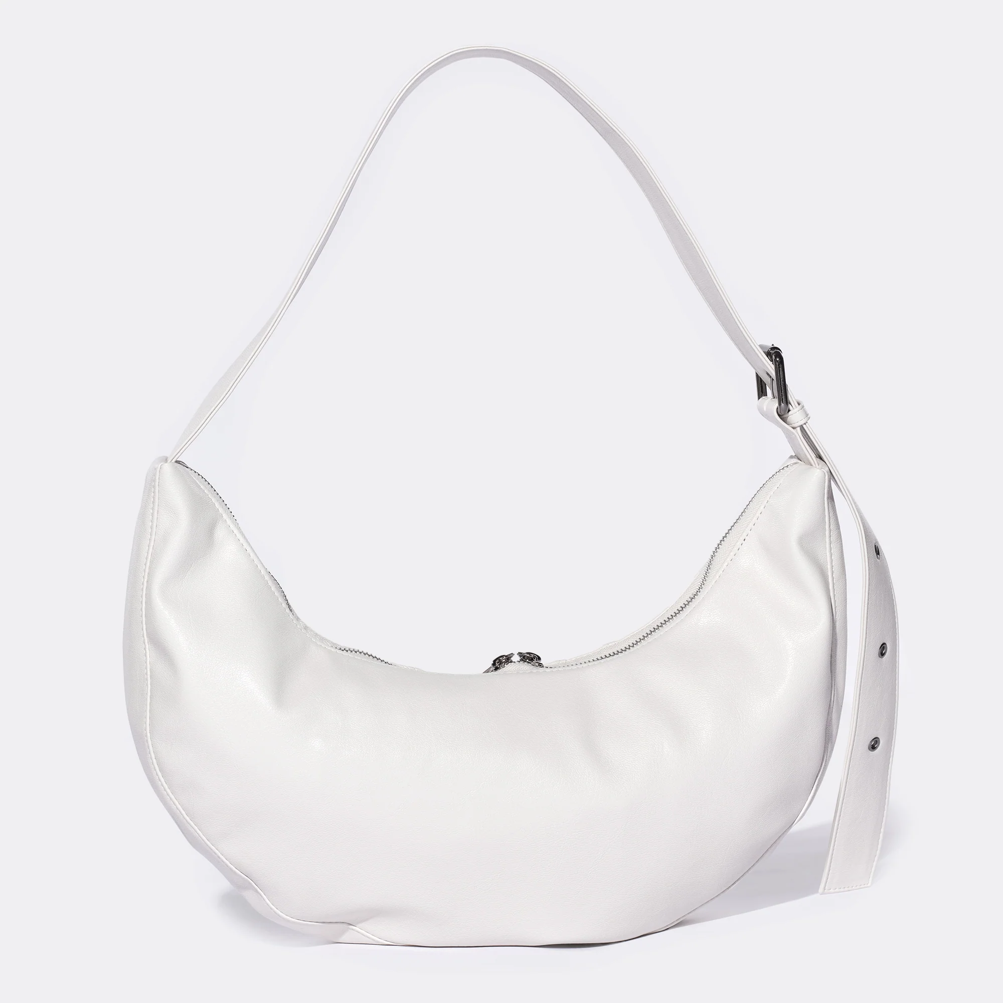 apple sling bag M goat cream - Image 3