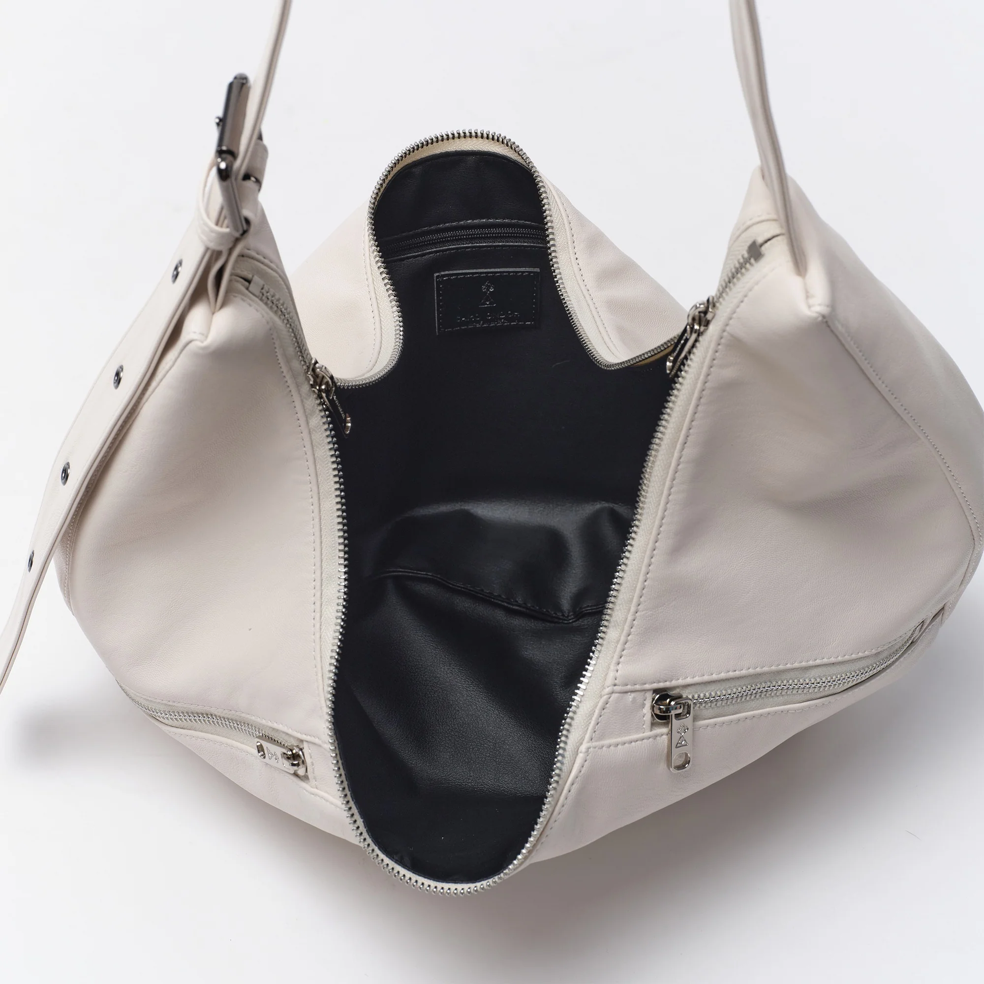 apple sling bag M nappa ivory - Image 4