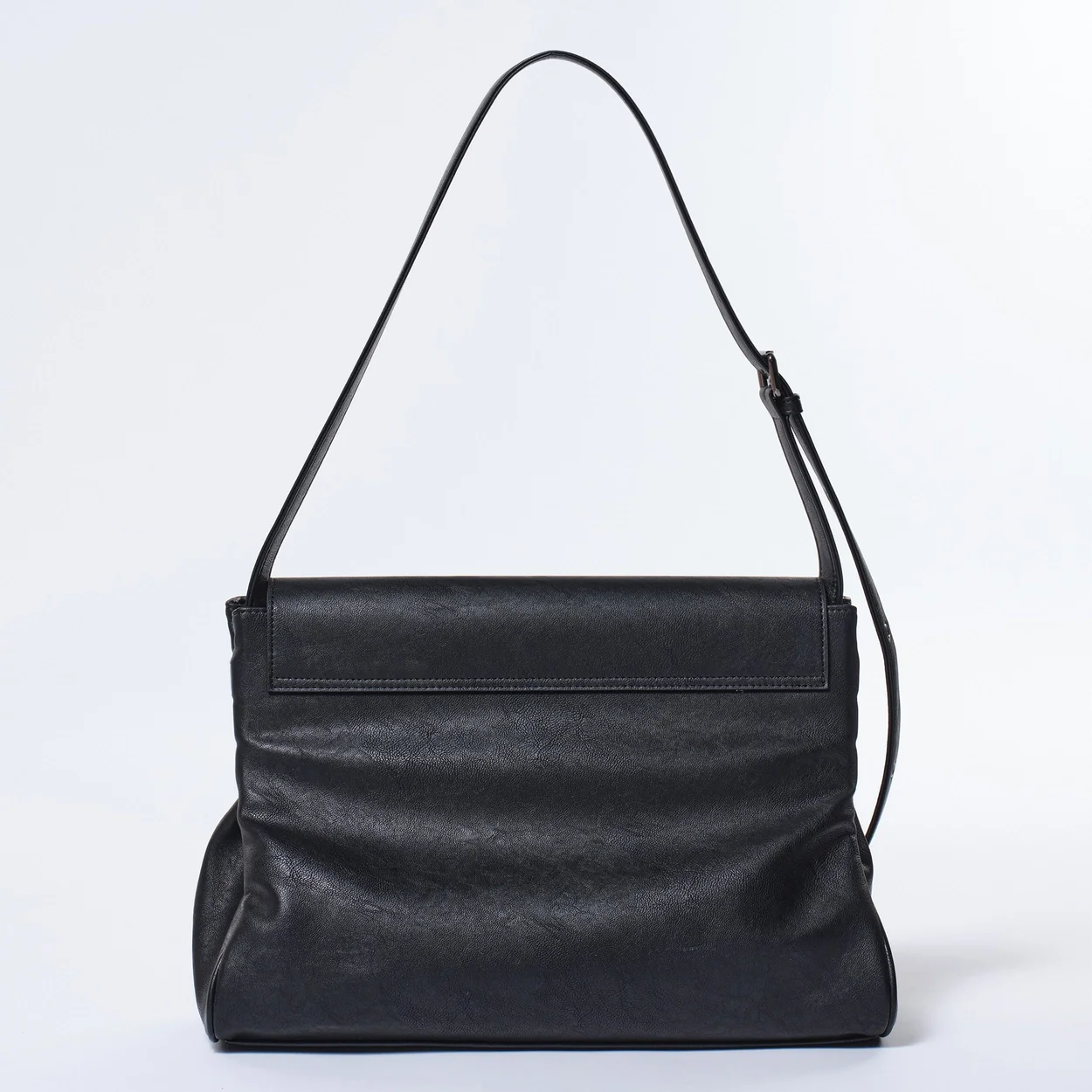 belt flap bag M nappa matt black - Image 4