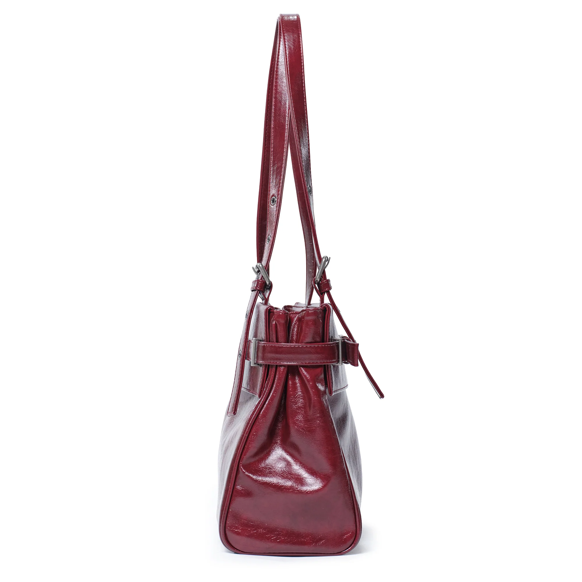 (restock soon) belt flap bag M vampire blood - Image 4