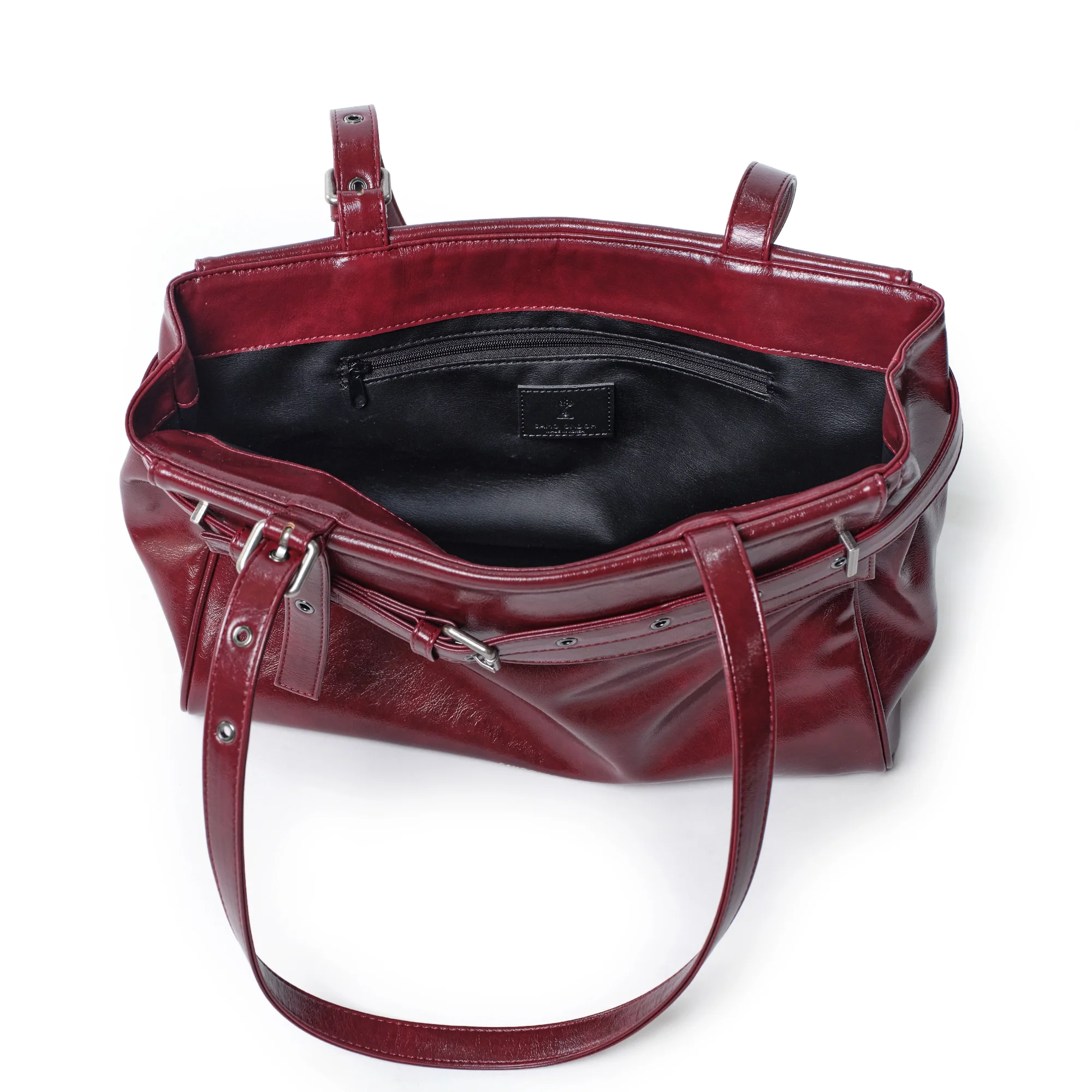 (restock soon) belt flap bag M vampire blood - Image 6