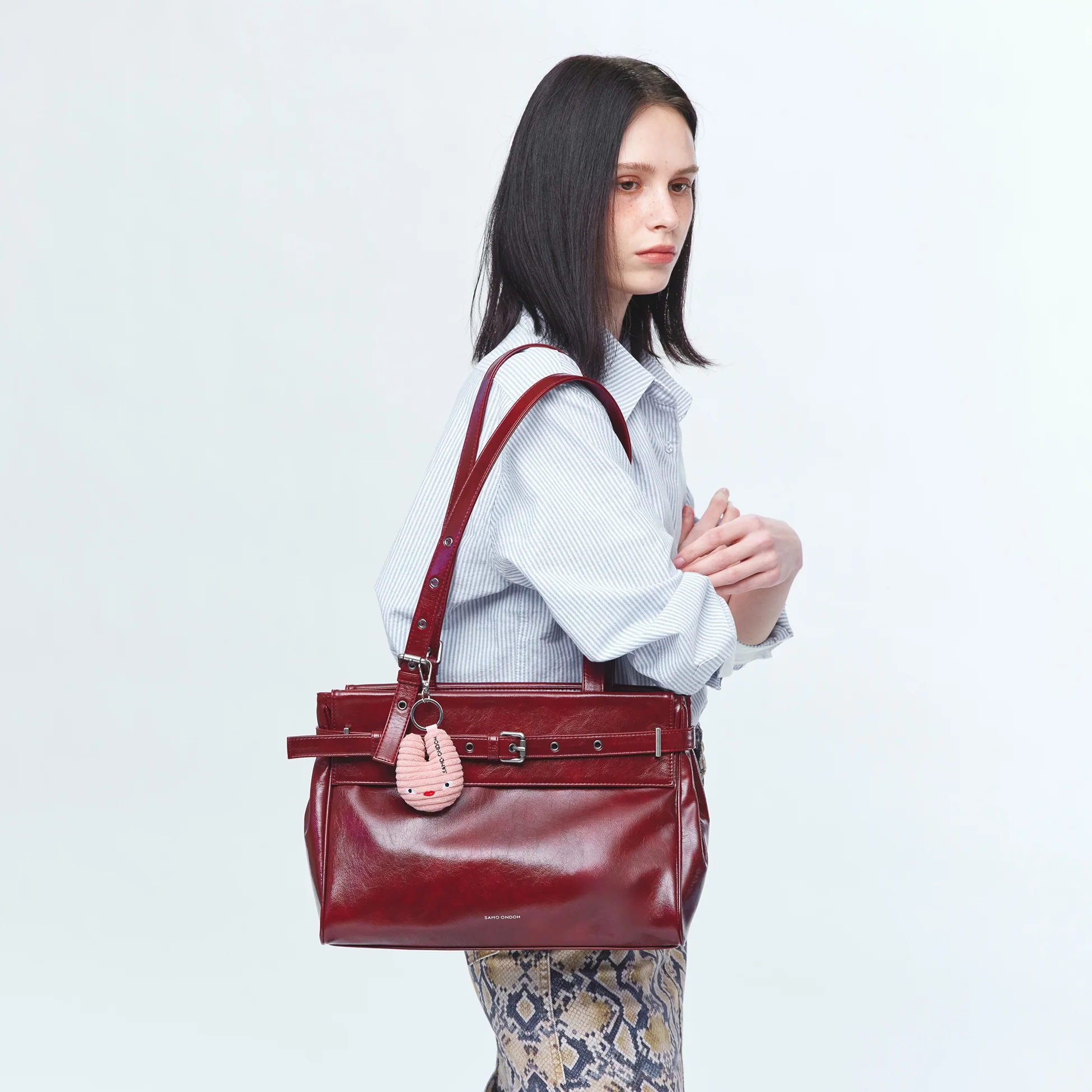 (restock soon) belt flap bag M vampire blood - Image 8