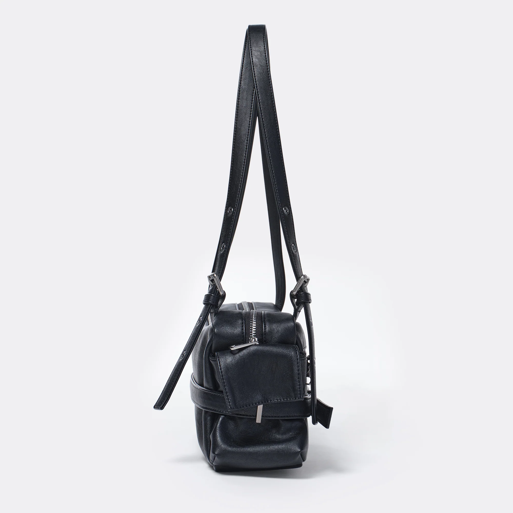 belt utility bag M nappa matt black - Image 3