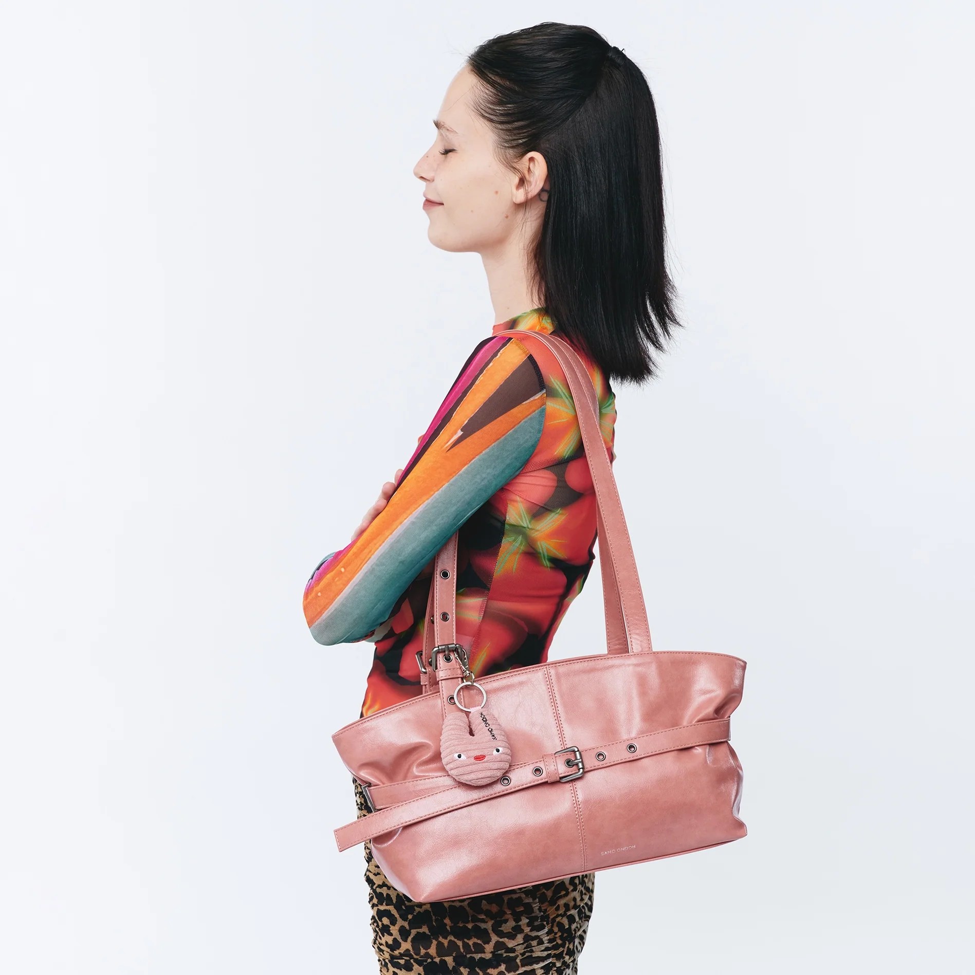 le belt bag M vampire pink - Image 4