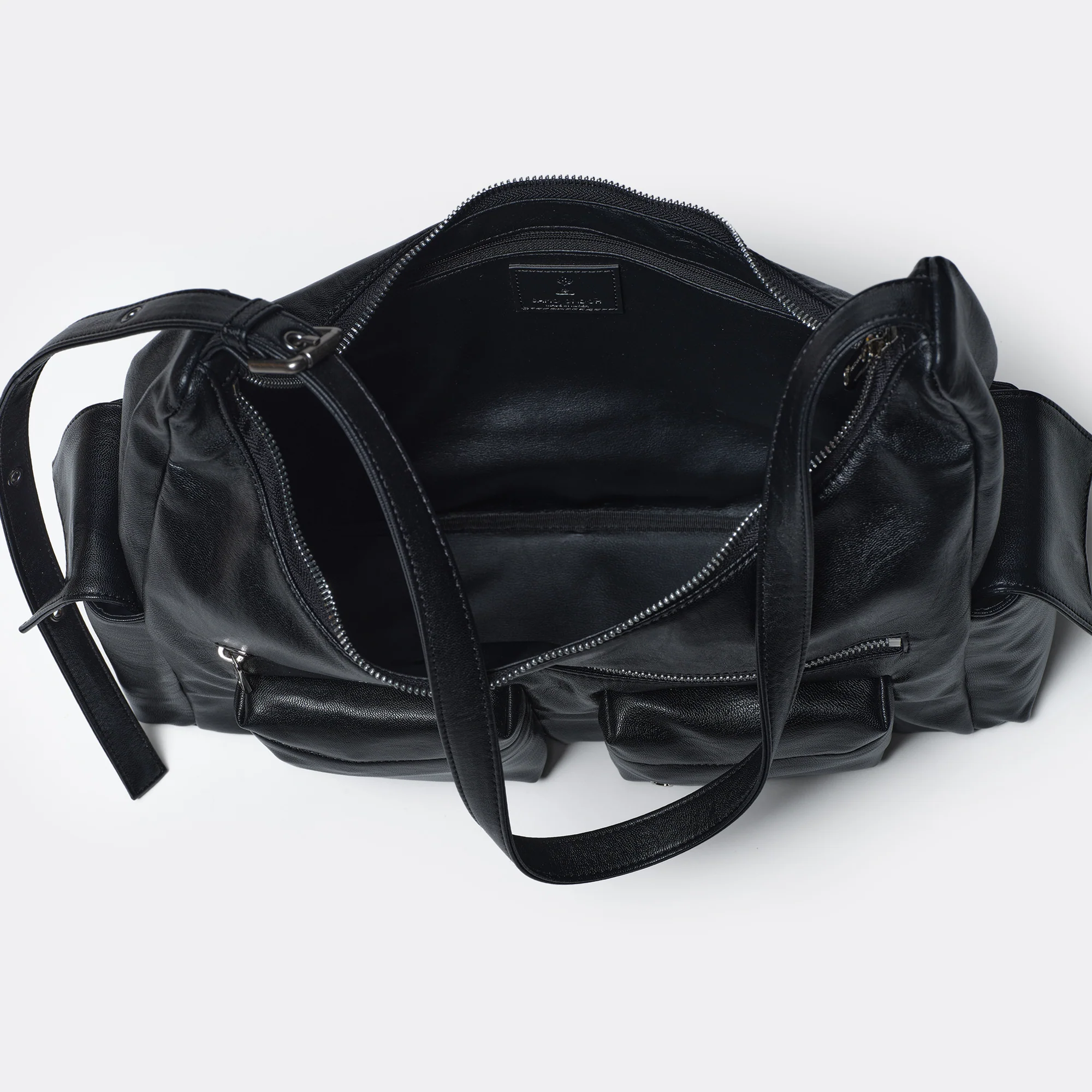 pocket mug bag L nappa black - Image 5