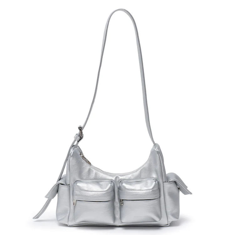 (restock May 9) pocket mug bag M chrome