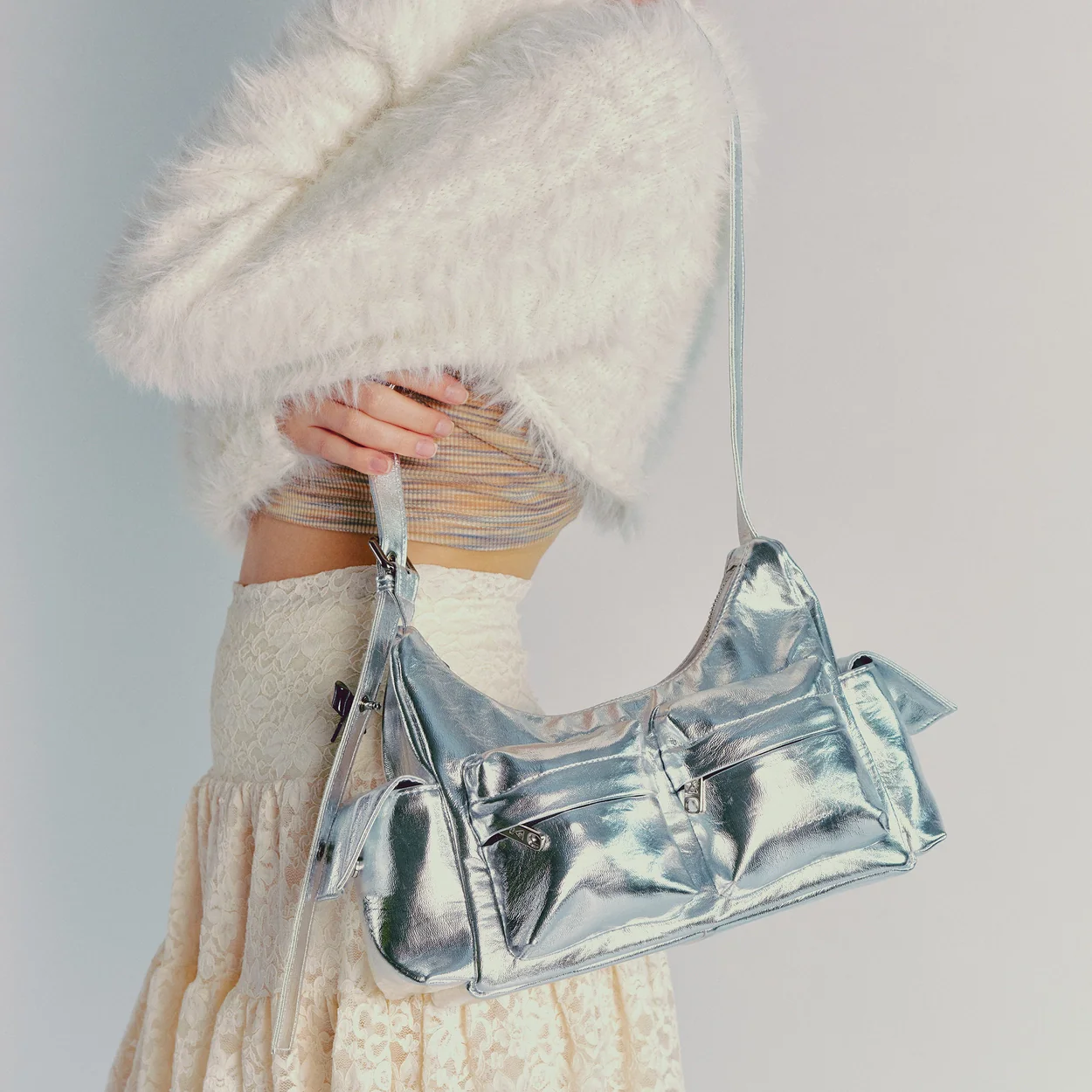 pocket mug bag M nappa silver - Image 6