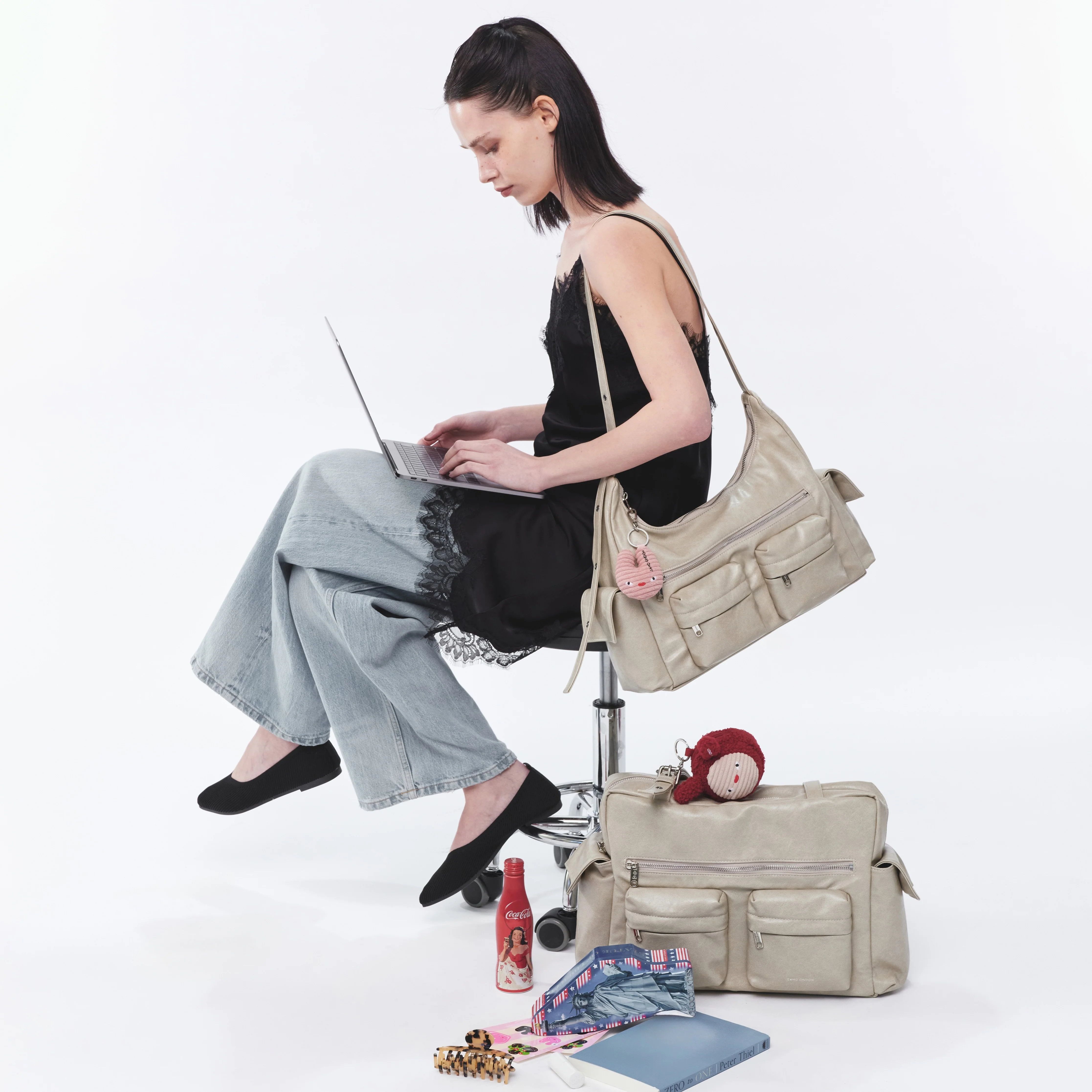 pocket utility bag L veg cream - Image 2