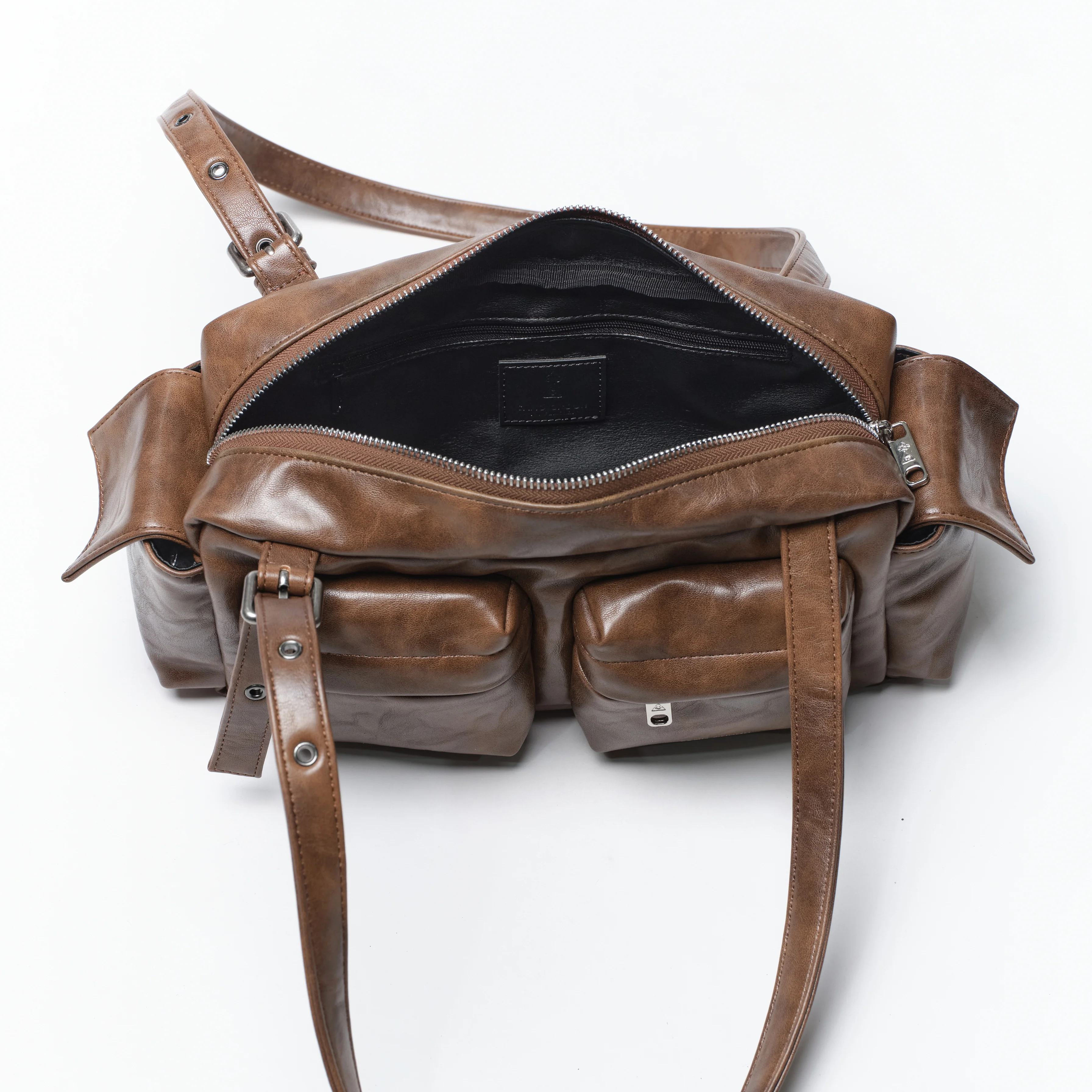 pocket utility bag M baked tan - Image 4
