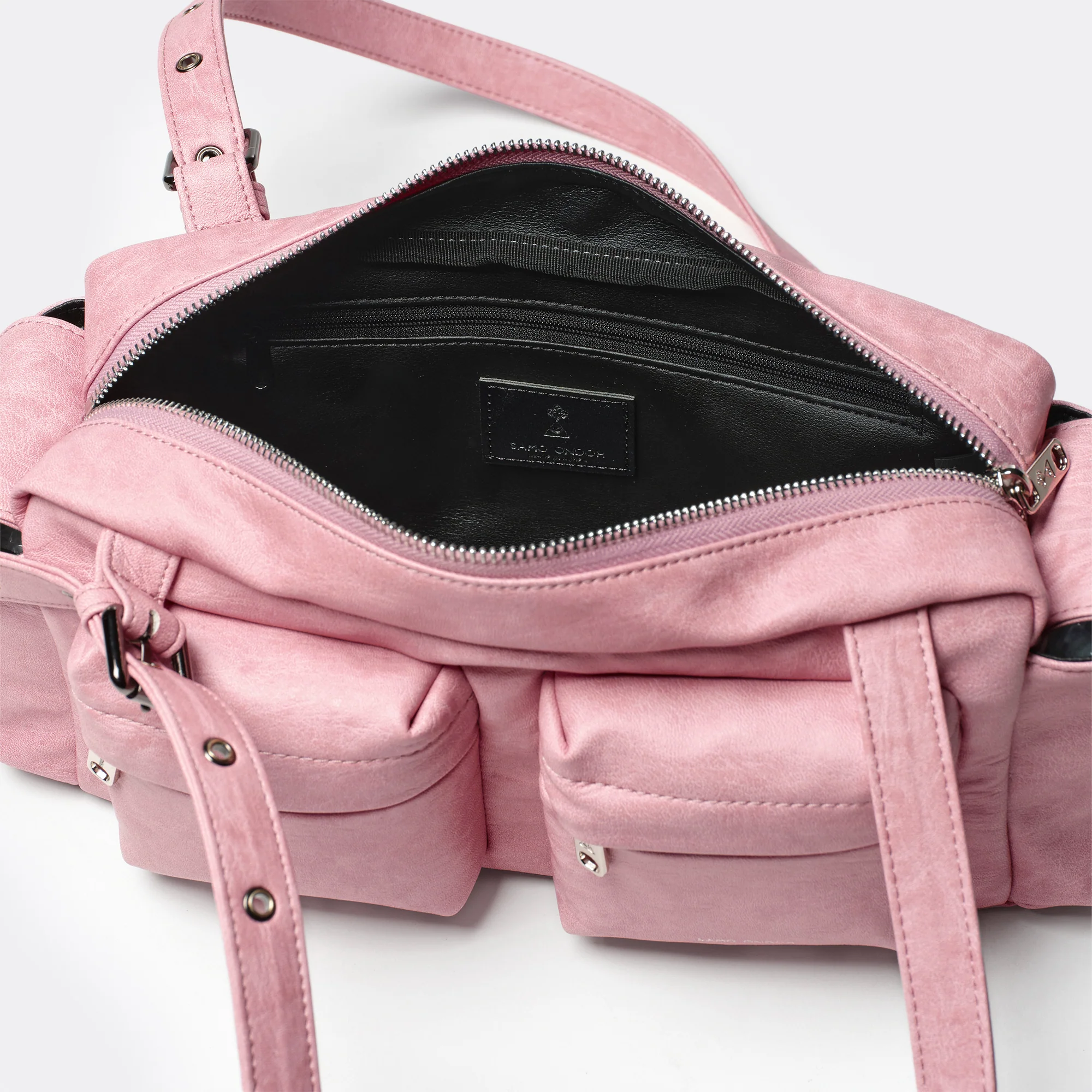 (restock May 9) pocket utility bag M brushed pink - Image 4