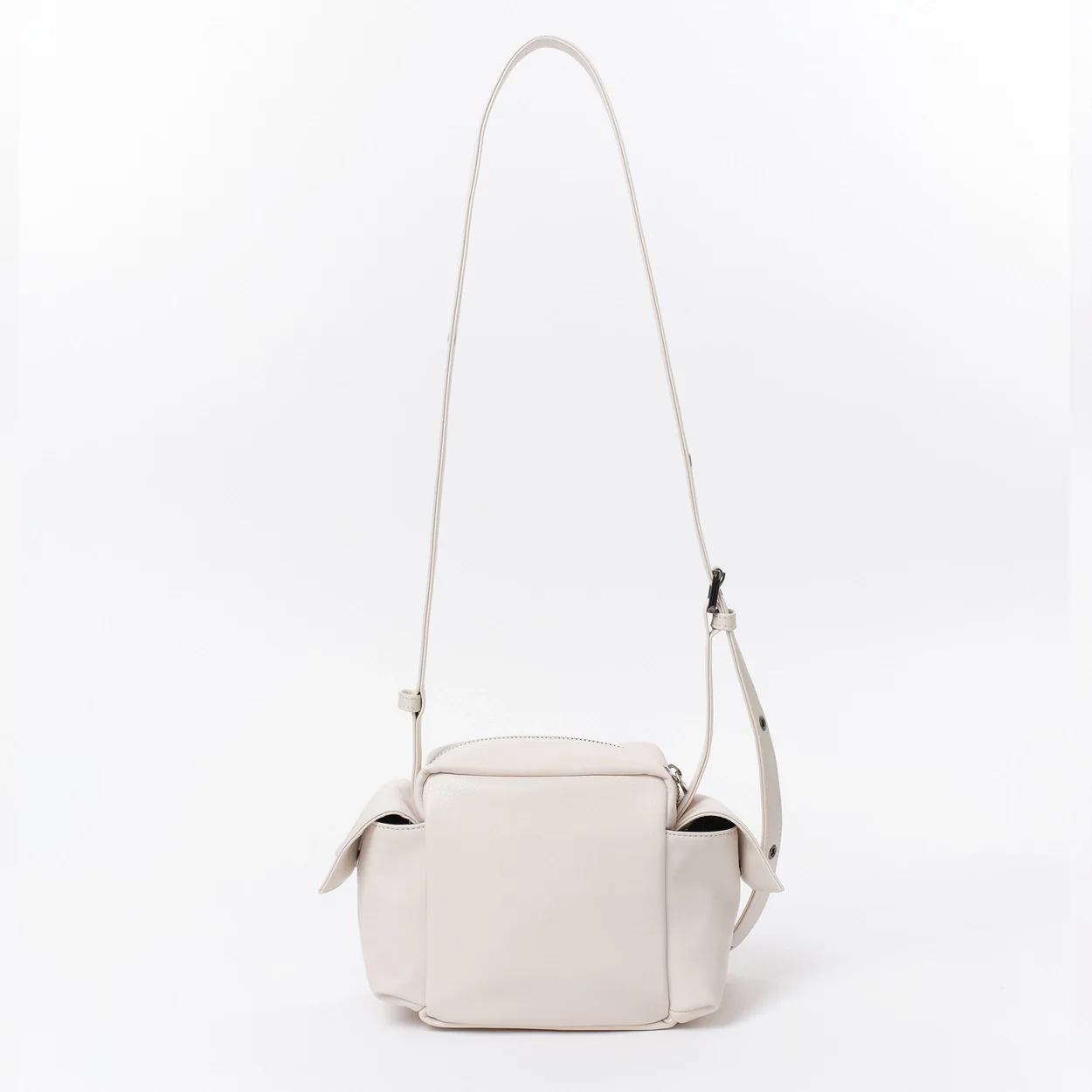 pocket utility bag S nappa ivory - Image 4