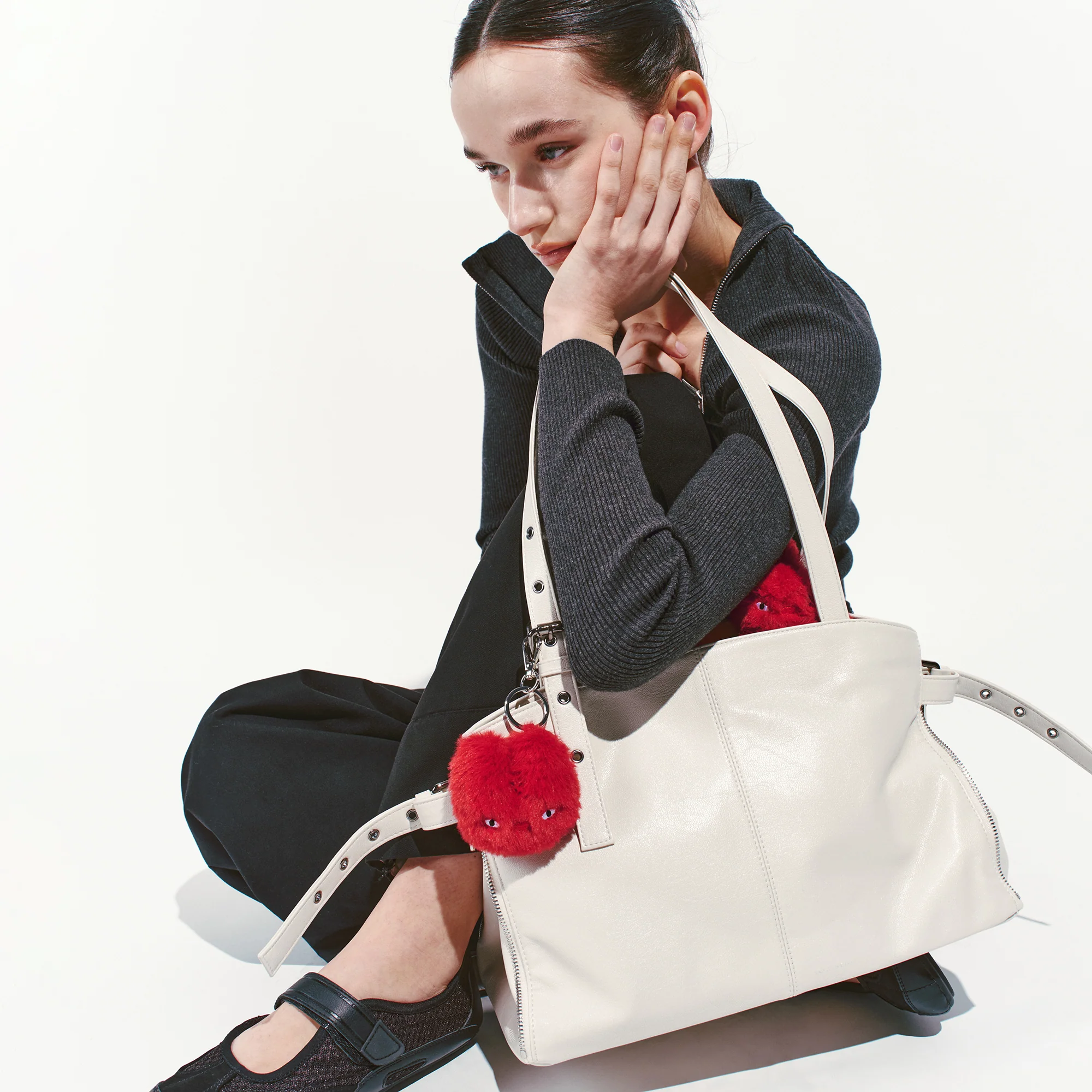 zipper shopper bag M goat cream - Image 7